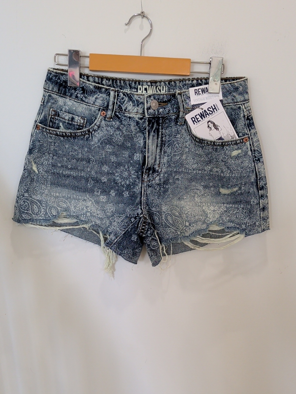 REWASH | Women's Med Wash Classic Rise Paisley Print Vintage Midi Jean Shorts